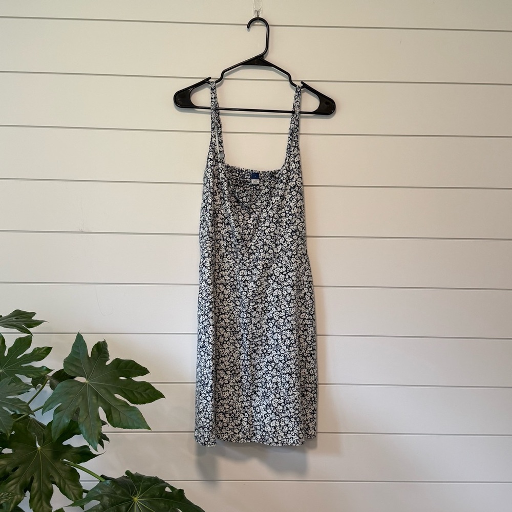 Old Navy Fit and Flare Mini Dress Floral Navy and White Smocked Back - Size L